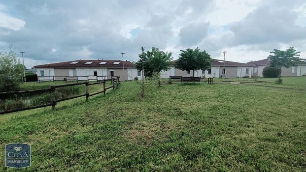 Location Appartement 4 pièces 68m² BUZANCAIS 36500 - Photo 1