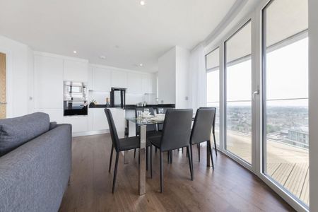 3 bedroom flat to rent - Photo 2