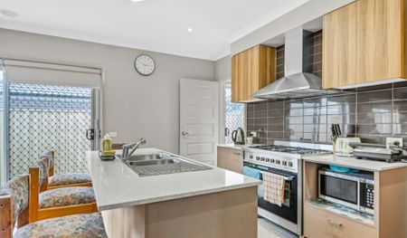 20 Limonium Crescent, Lyndhurst VIC - Photo 5