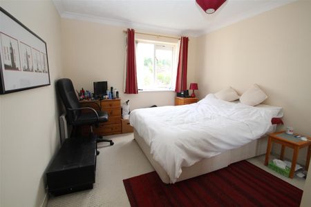 Sovereign Court, High Wycombe - Photo 4