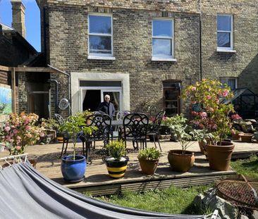 7 bedroom detached house to rent - Photo 1