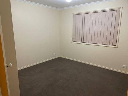 Secure three bed, ensuite double garage home is quiet cul-de-sac - Photo 5