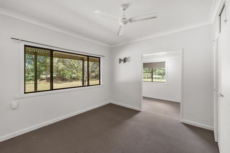 3 bedroom home in rural setting - Photo 3