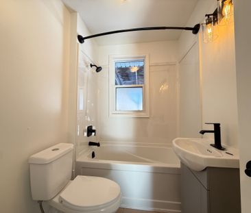 For Lease - 1000 Hamilton Road, London East, Ontario - Photo 2