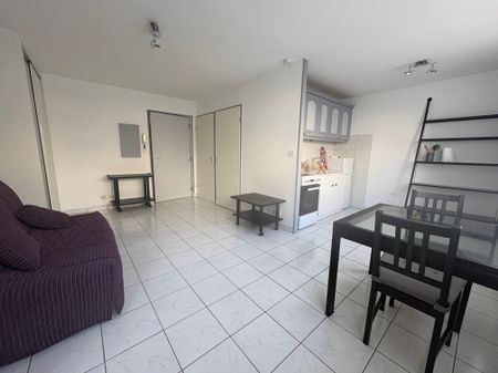 Location Appartement 1 pièce 29m² GRENOBLE 38000 - Photo 2