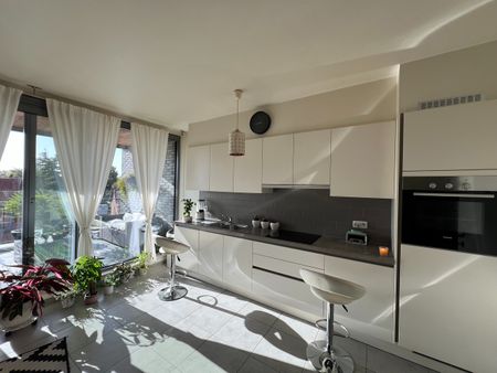 Luxueus 2-slaapkamerappartement nabij het centrum van Genk - Foto 4