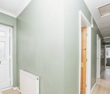 Poplar Drive, Filby, GREAT YARMOUTH - Photo 3