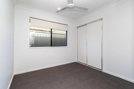 Lovely low maintenance duplex - Photo 3