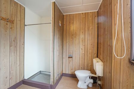 Tidy Two Bedroom Home - Photo 3