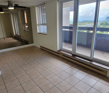 For Lease - 2000 Jasmine Crescent Unit# 1214, Beacon Hill North - S... - Photo 3