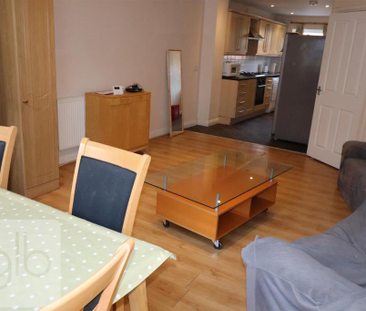 5 bedroom terraced house to rent - Photo 6 | Rentumo