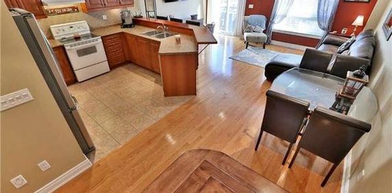 620 FERGUSON DR. #33 - TOWNHOUSE, 3BED/3BATH, YARD, PARKING - Photo 2