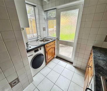 3 bedroom end of terrace house to rent - Photo 6