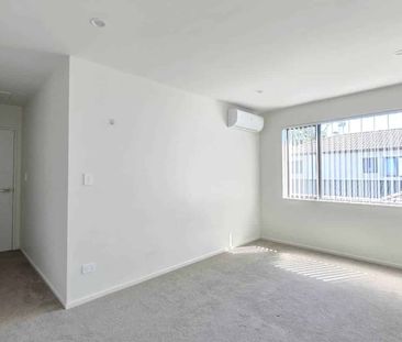 Executive Living in a Prime Location! - Photo 2