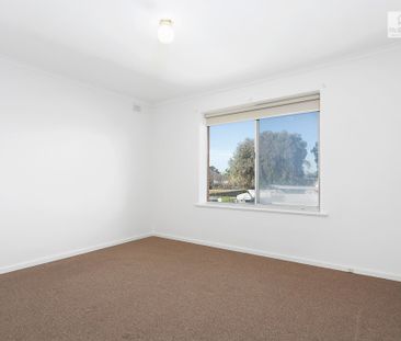 1/1 Norman Street, Findon SA - Photo 2