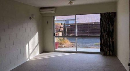 2 Bedroom Redwoodtown unit - Photo 2