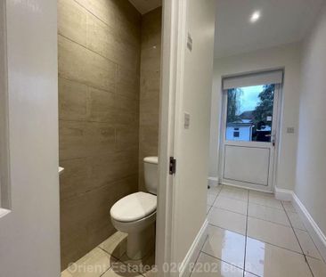 3 bedroom semi-detached house to rent - Photo 4