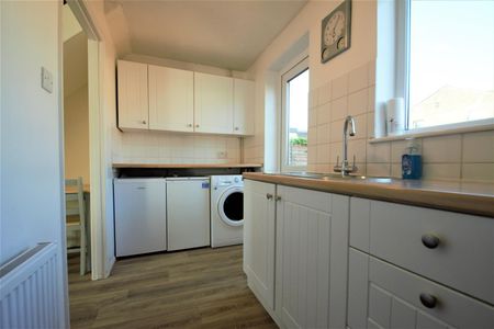 1 bedroom house - semi-detached - Photo 5