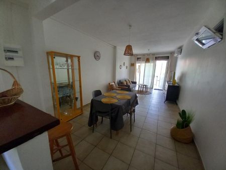 Location Appartement 3 pièces Meublé 82m² LE GOSIER 97190 - Photo 2
