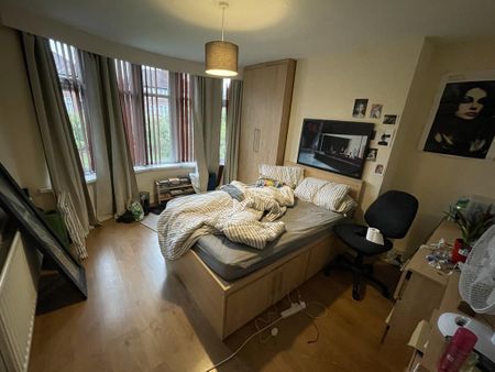 5 bedroom semi-detached house to rent - Photo 3