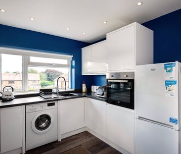 2 bedroom apartment to rent - Photo 3