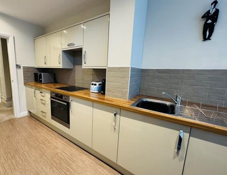 1 bedroom ground floor flat to rent - Photo 3