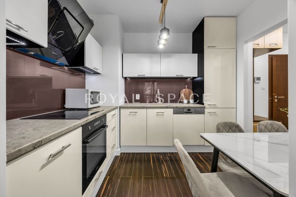 Funkcjonalny apartament koło Browarów Warszawskich - Zdjęcie 1