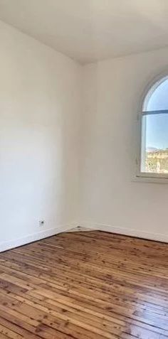 Location Appartement - Saint-André-de-la-Roche - Photo 1