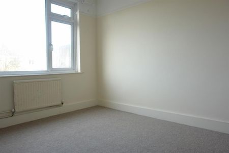 2 bedroom House To Let - Photo 4