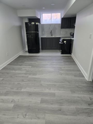 For Lease - 155 Nearna Drive, Oshawa, Ontario - Photo 2