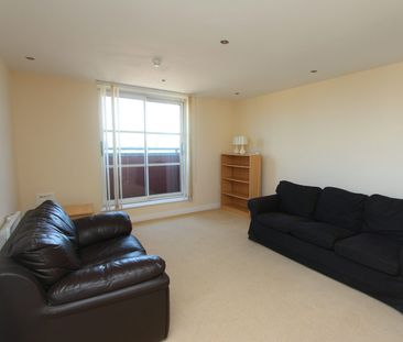 Flat to rent on - Photo 6