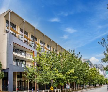 Stylish 2-Bedroom Apartment in Prime City Location - Photo 6