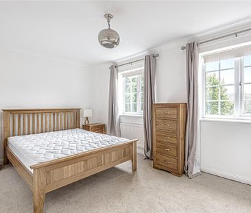 4 bedroom terraced house to rent - Photo 5