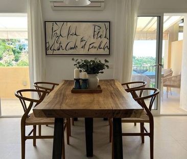 Luxury penthouse for rent in Benahavís, Spain - Photo 3