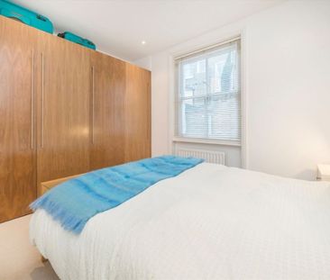 Castletown Road, W14, London - Photo 2