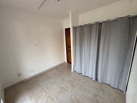 A LOUER VILLA T4 BIS SIGEAN JARDIN GARAGE - Photo 5