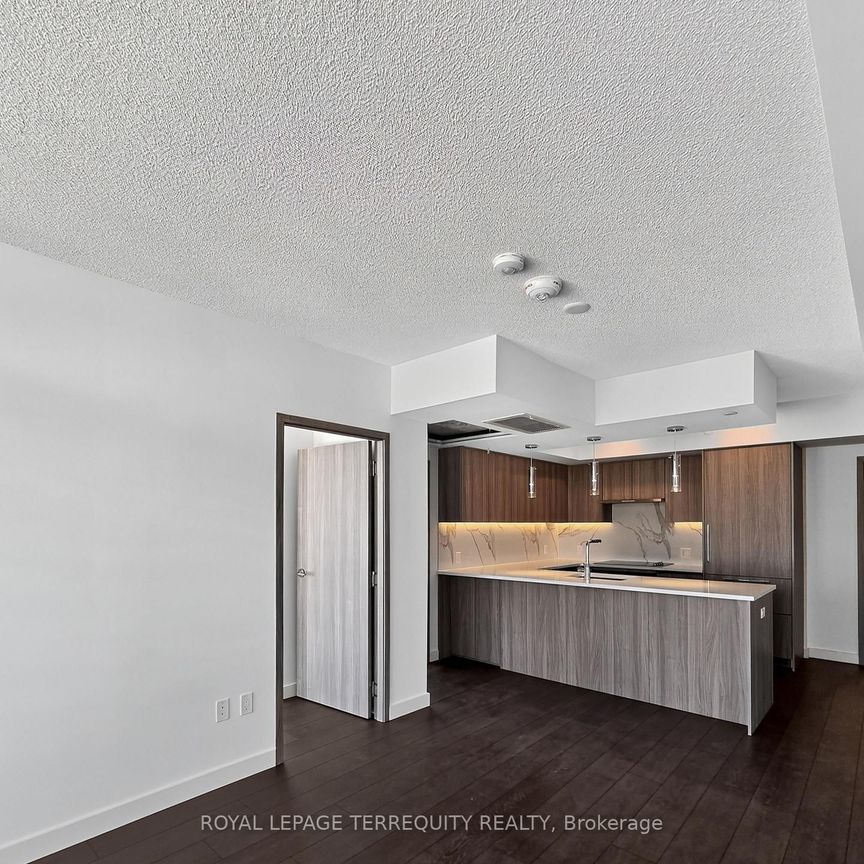 For Lease - 1 Concord Cityplace Way Unit# 4505A, Toronto, Ontario - Photo 1