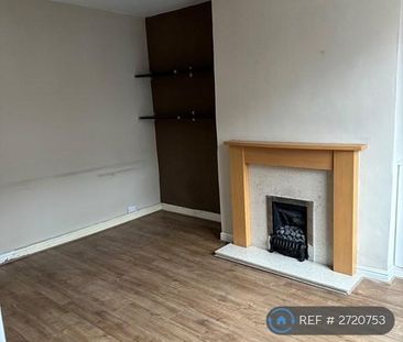 2 bedroom terraced house to rent - Photo 2