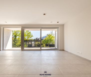 Instapklaar appartement met 2 slaapkamers en terras te Sijsele - Foto 2