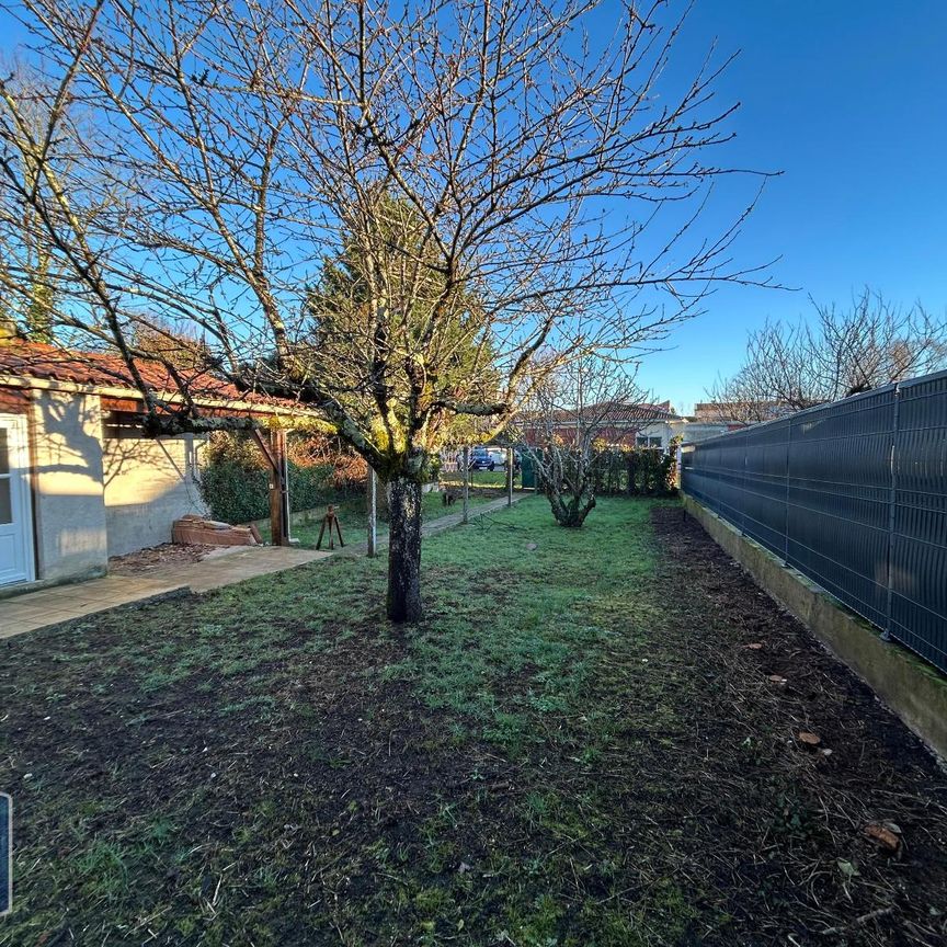 Location Appartement 3 pièces 70m² VILLENEUVE SUR LOT 47300 - Photo 1