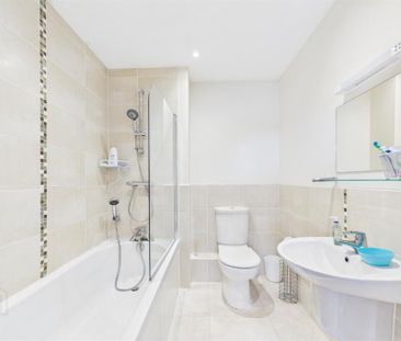 97 Coopers Mill Avenue, Dundonald, Belfast, BT16 1WR - Photo 6