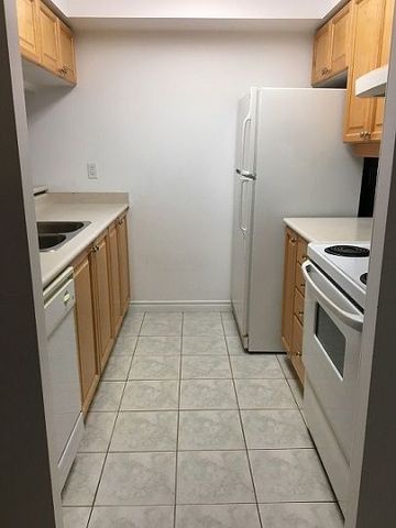 For Lease - 18 Sommerset Way Unit# 505, Toronto, Ontario - Photo 3