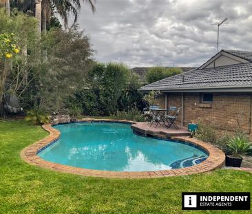 “Beautiful Home with Pool in Frankston - Lifestyle &amp; Location C... - Photo 2