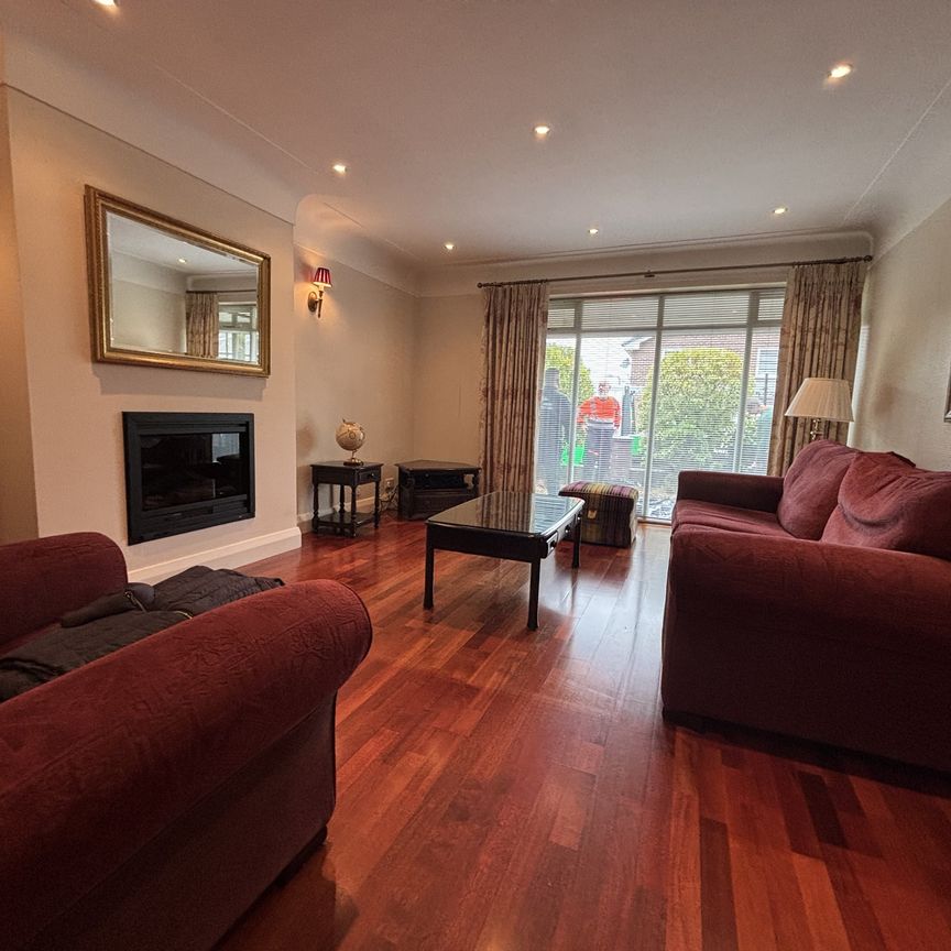 Gipsy Grove, Liverpool - Photo 1