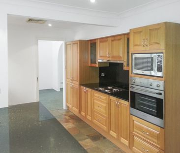 33 Minga Street, Ryde NSW 2112 - House For Rent | Domain - Photo 3