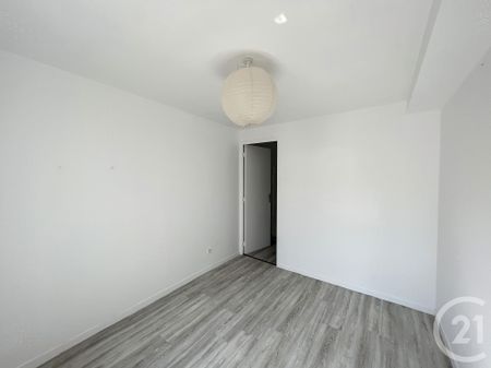 Location Appartement 2 pièces 27m² RIOM 63200 - Photo 5