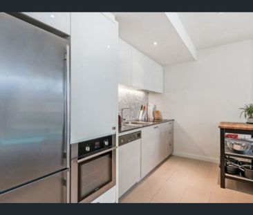 8F/8 Waterside Place, Docklands, Vic 3008 - Photo 6
