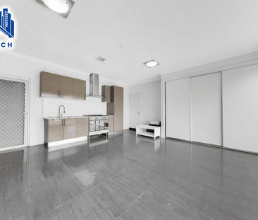 Lifestyle, Space & Modern Comfort in a Prime Location - Photo 5