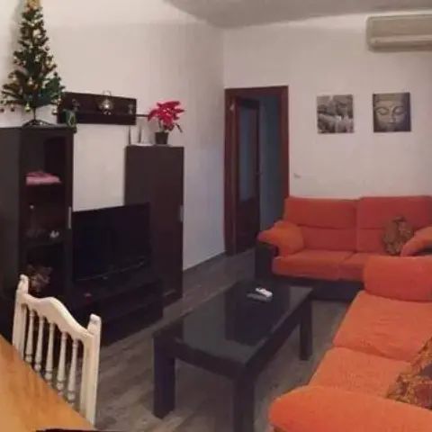 Piso en alquiler en Ciudad Jardín-Zoco - Photo 1