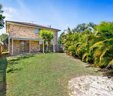 DOUBLE STOREY HOME WITH EVERYTHING YOU NEED - Photo 6